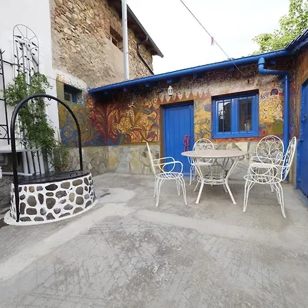 Casa Puri - Acogedora Casa Con Parking Y Patio Interior * Robles de la Valcueva